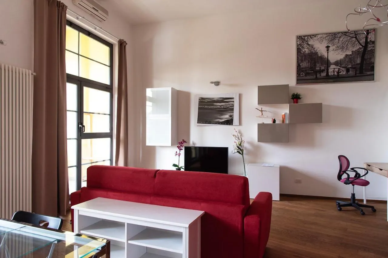 Apartment Youhosty - Caviglia 5 Milan